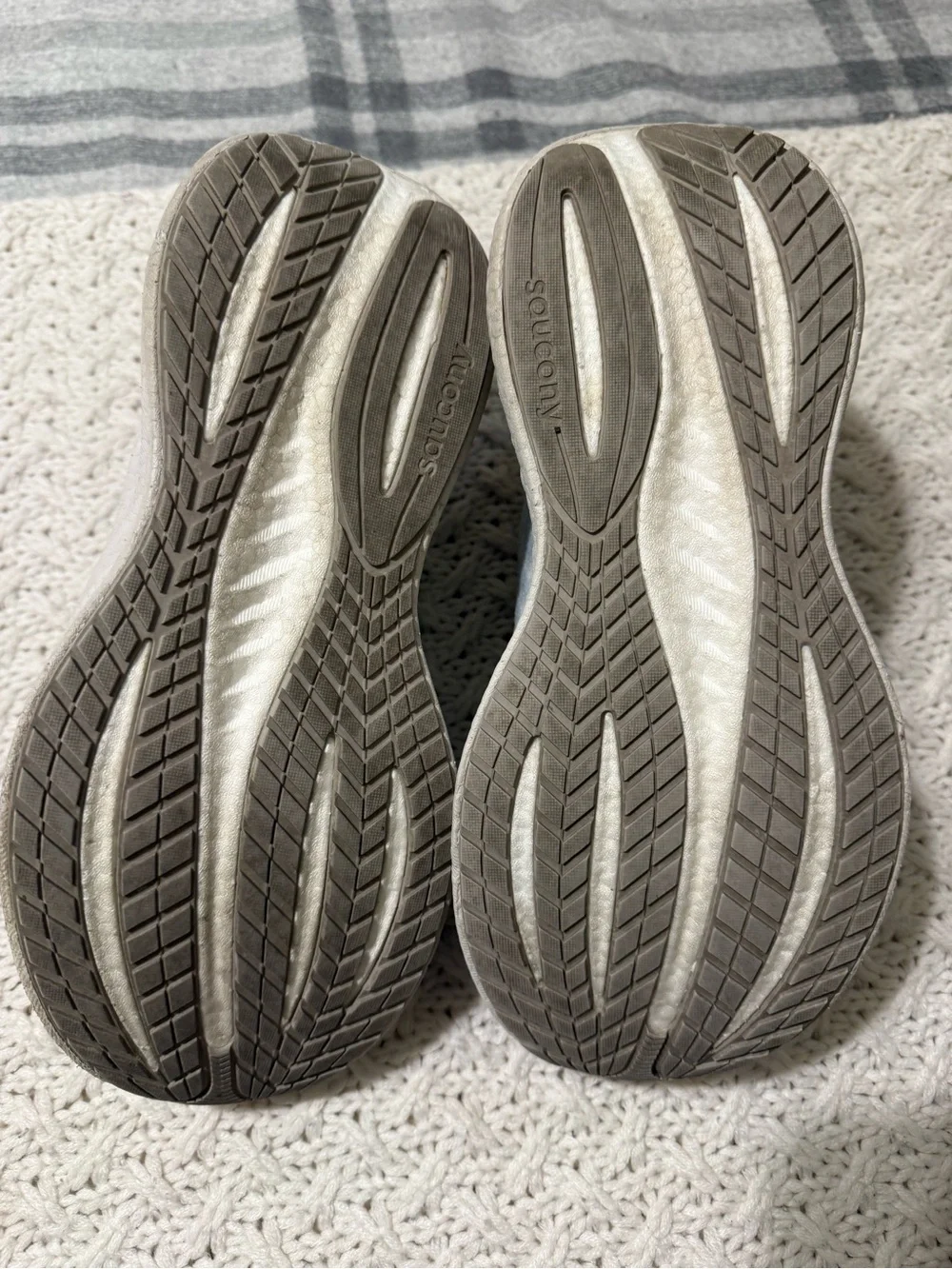 Saucony breathable mesh